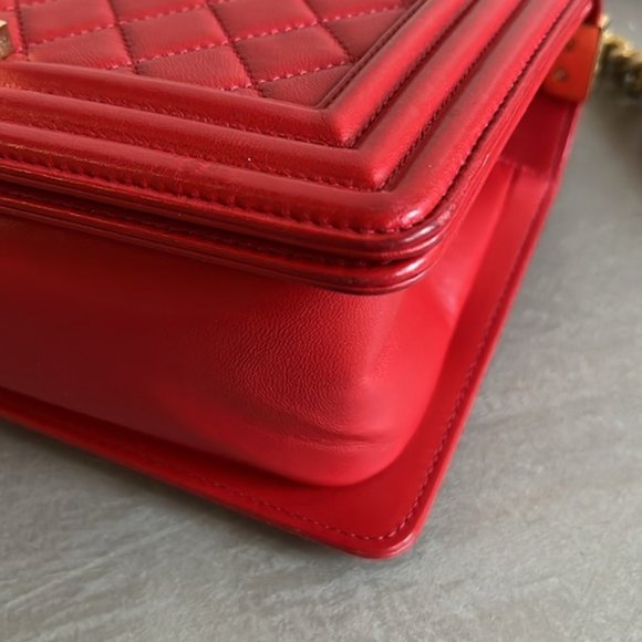 Chanel Boy Red Medium Quilted Leather Flap Bag - Picture 6 of 15